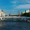 řeka Vardar protékající hlavním městem Skopje